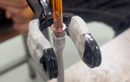 铜铝管焊接的工艺突破:高频感应钎焊解决异种金属连接难题(图1) 铜铝管焊接的工艺突破:高频感应钎焊解决异种金属连接难题(图1)