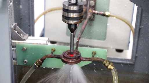 宏创高频：精准掌控不锈钢淬火工艺，锻造工业“硬”实力(图1)